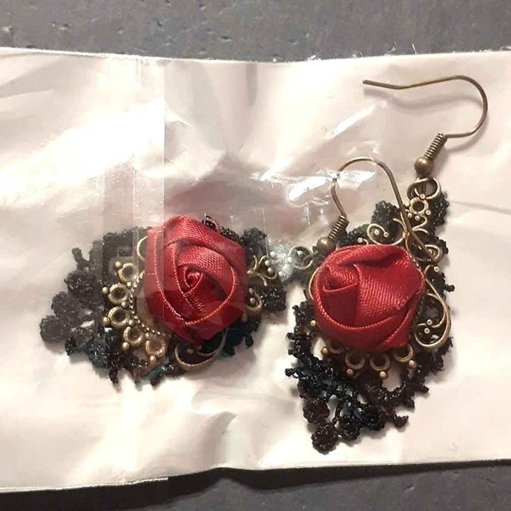 NWT:  Sexy or GOTH? RED Satin ROSE on LACE!!!